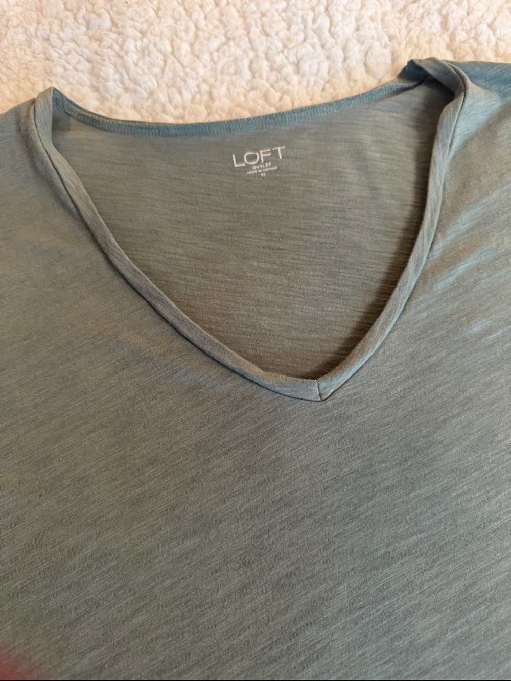 LOFT V-Neck Short Sleeve Tee in Muted Sage Green, size medium - Picture 4 of 8